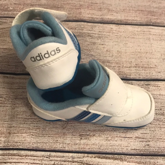 adidas soft bottom baby shoes